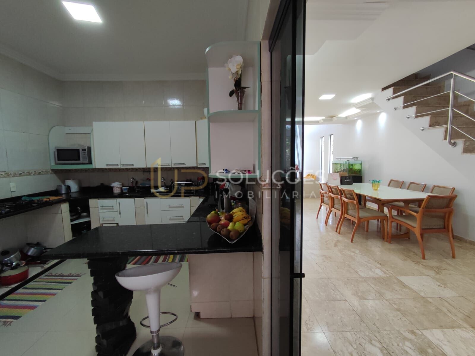 Casa de Condomínio à venda com 4 quartos, 240m² - Foto 11