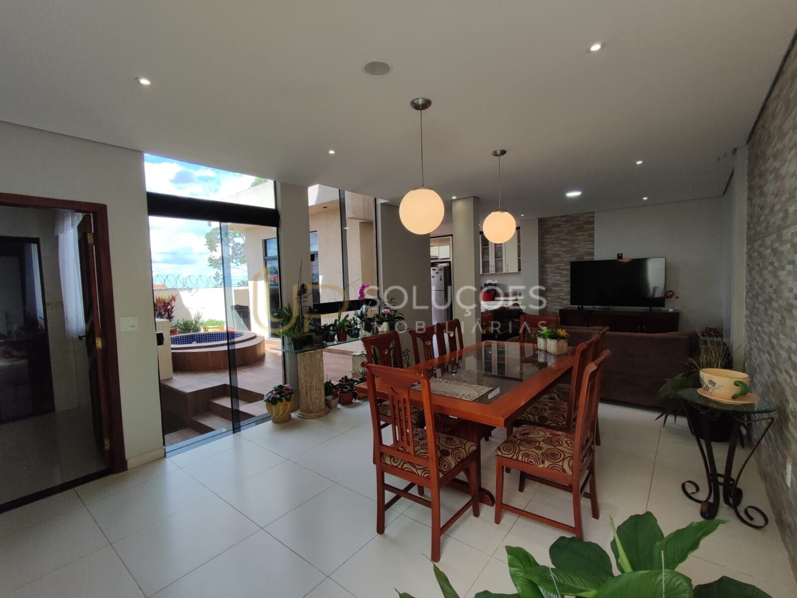 Casa de Condomínio à venda com 4 quartos, 240m² - Foto 5