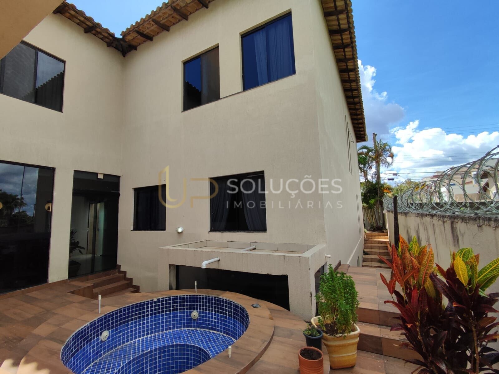 Casa de Condomínio à venda com 4 quartos, 240m² - Foto 39