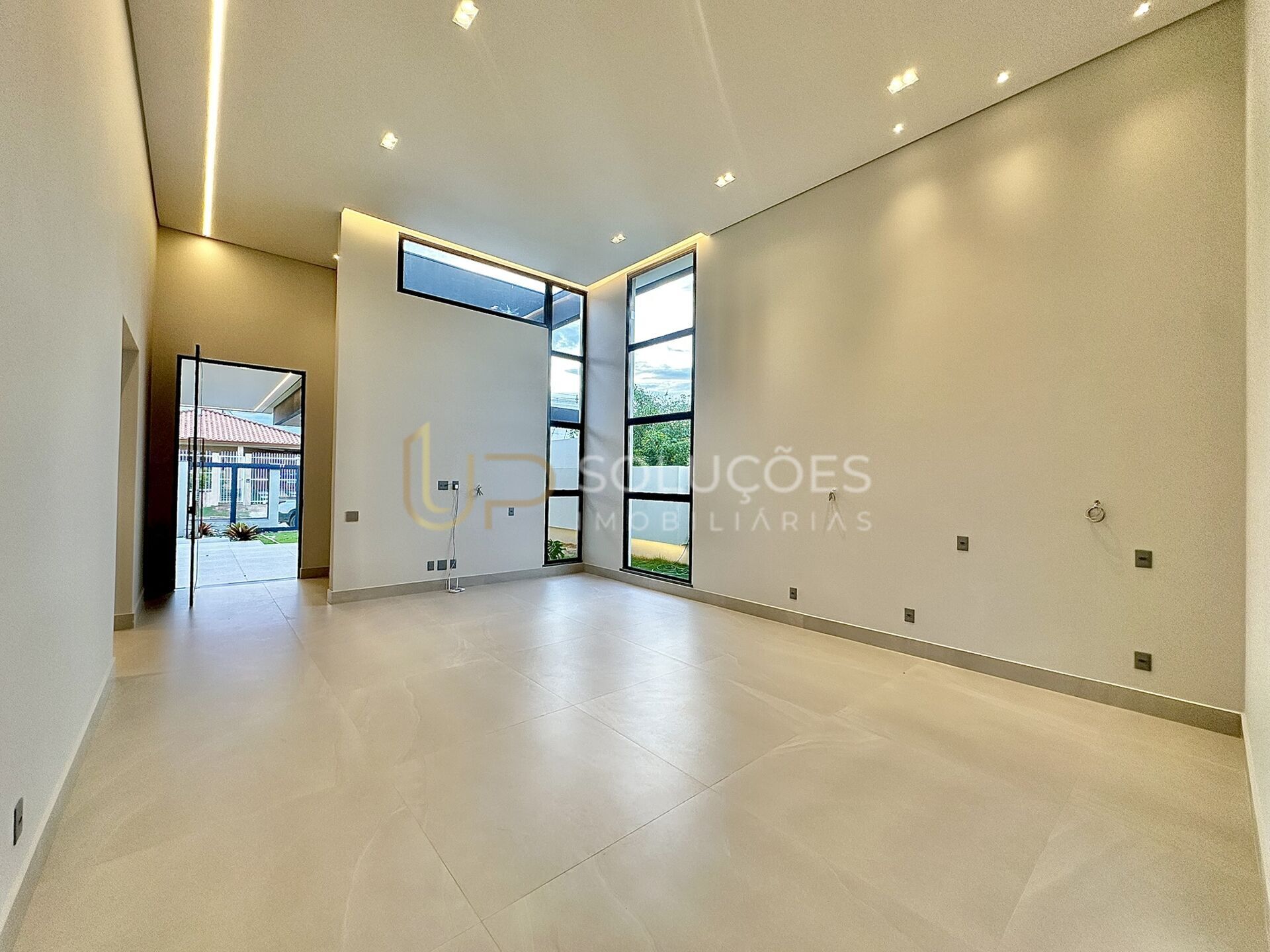 Casa de Condomínio à venda com 4 quartos, 247m² - Foto 6