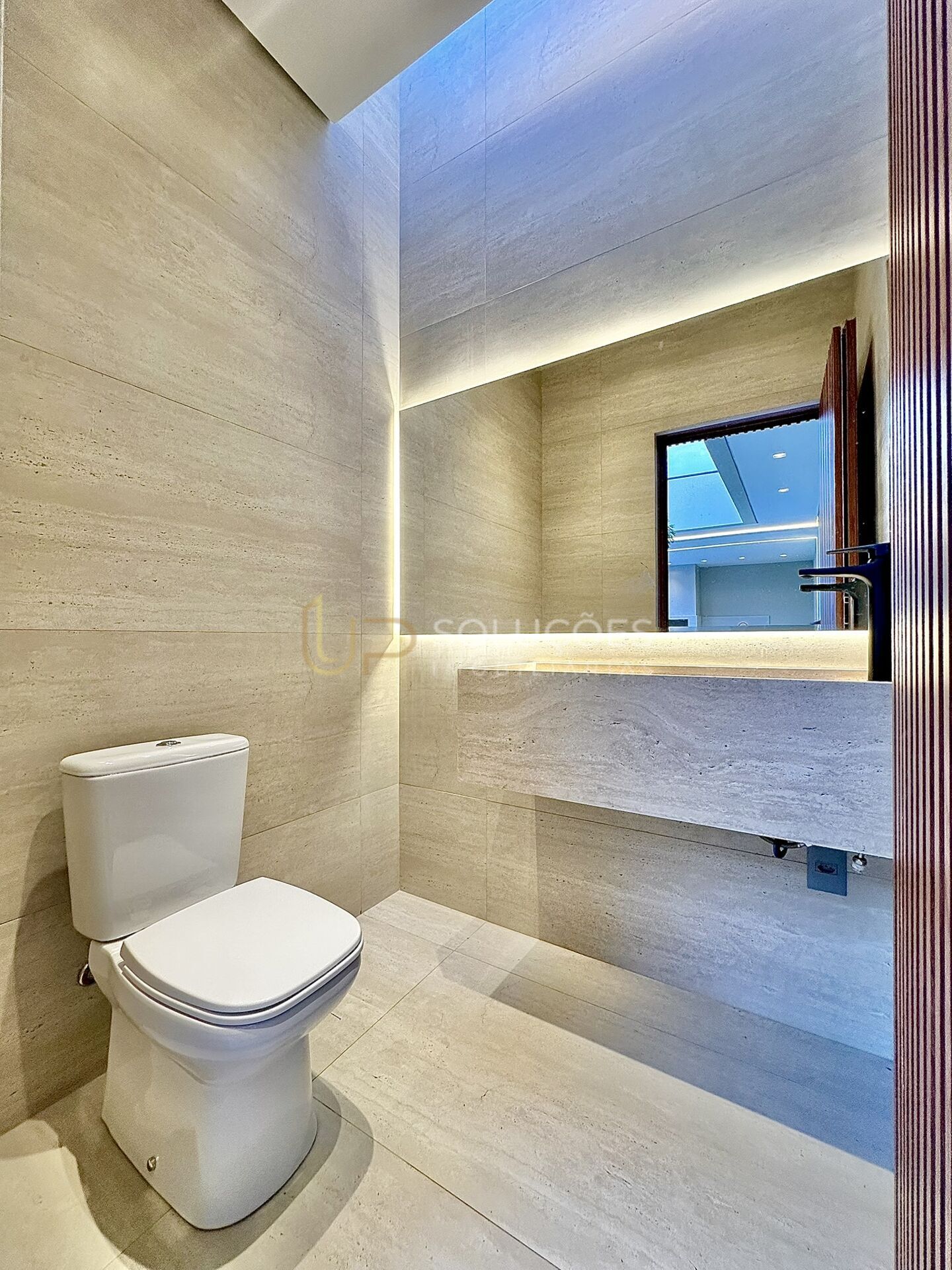Casa de Condomínio à venda com 4 quartos, 247m² - Foto 14