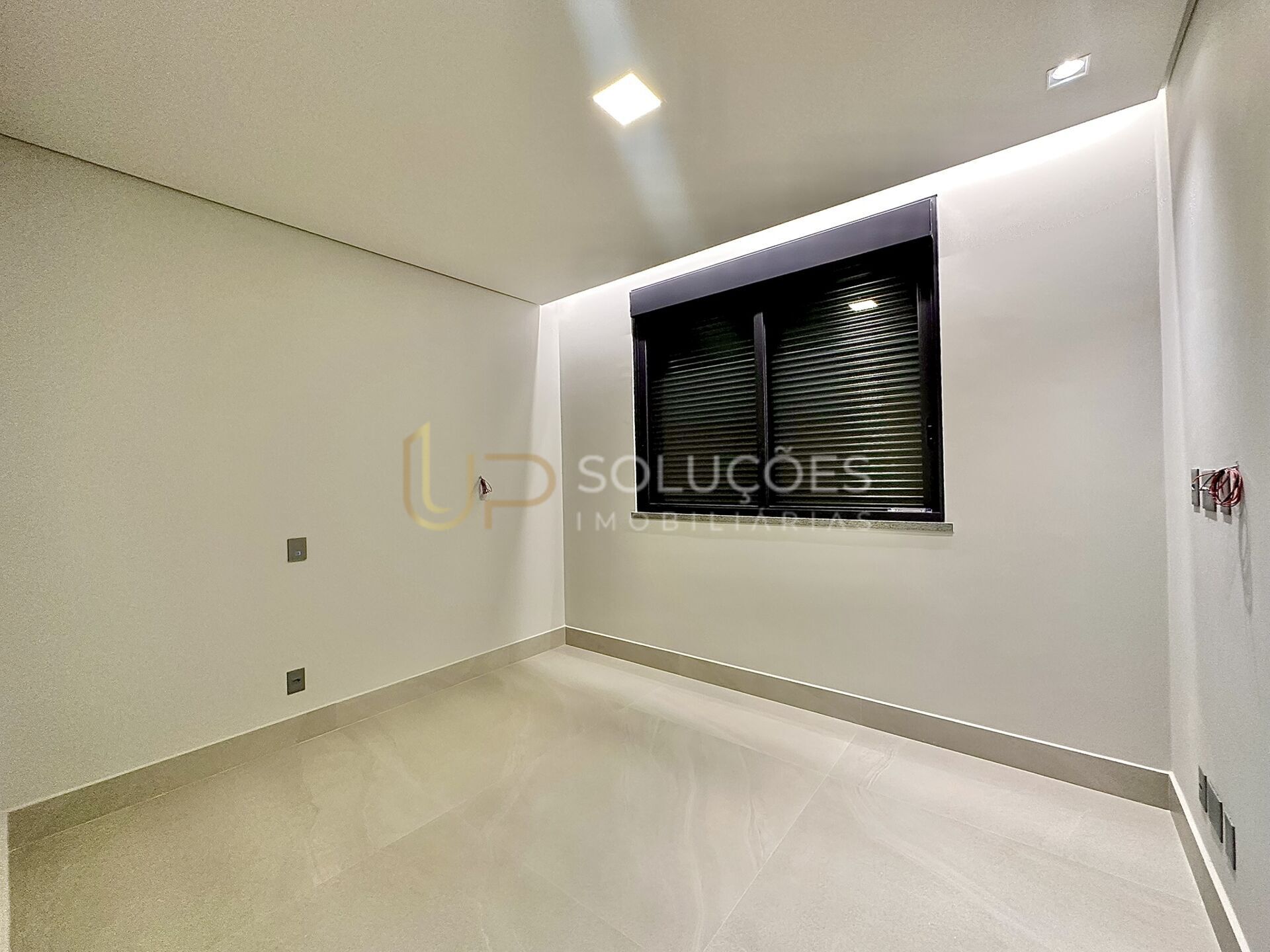 Casa de Condomínio à venda com 4 quartos, 247m² - Foto 22