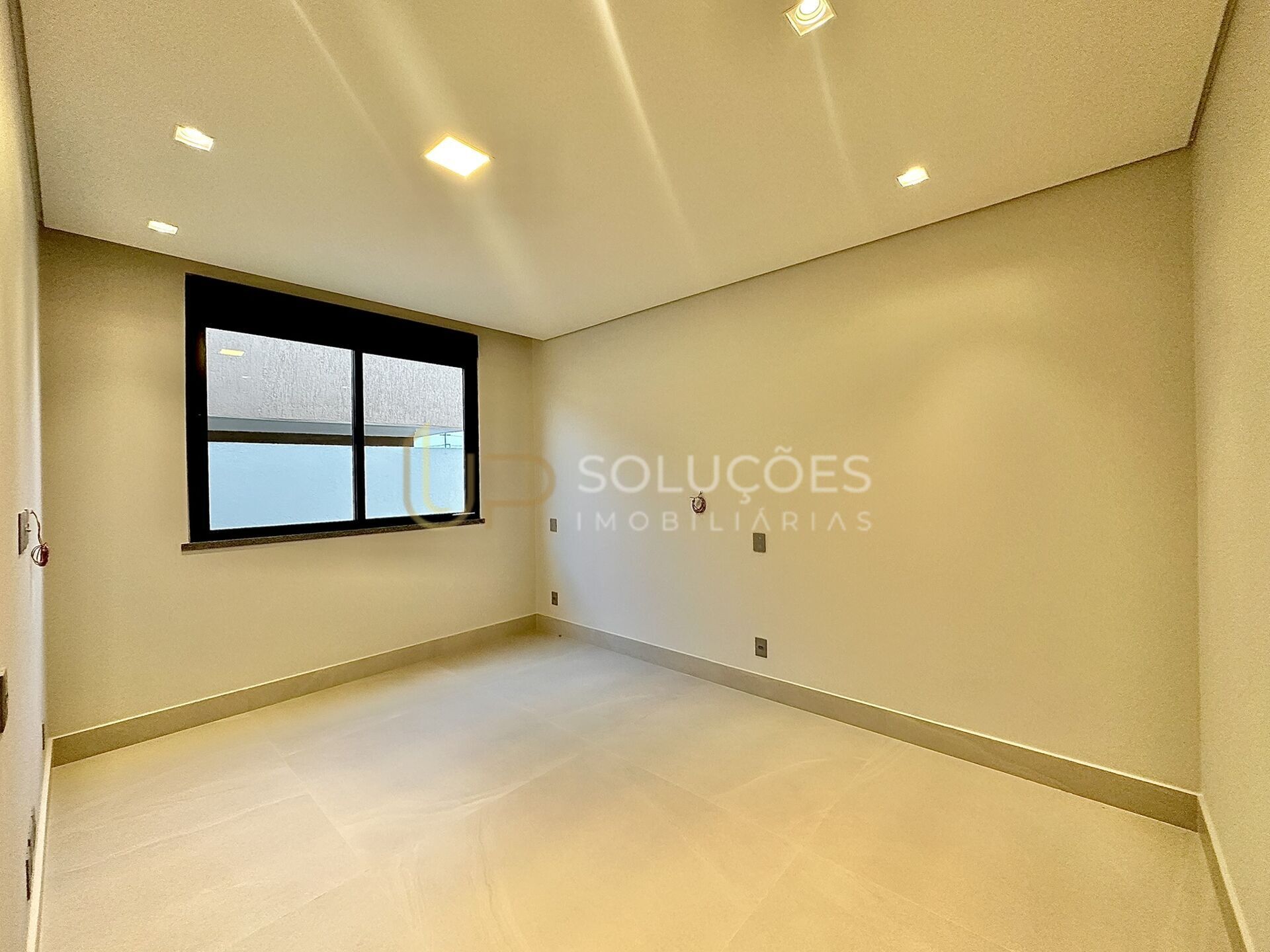 Casa de Condomínio à venda com 4 quartos, 247m² - Foto 24
