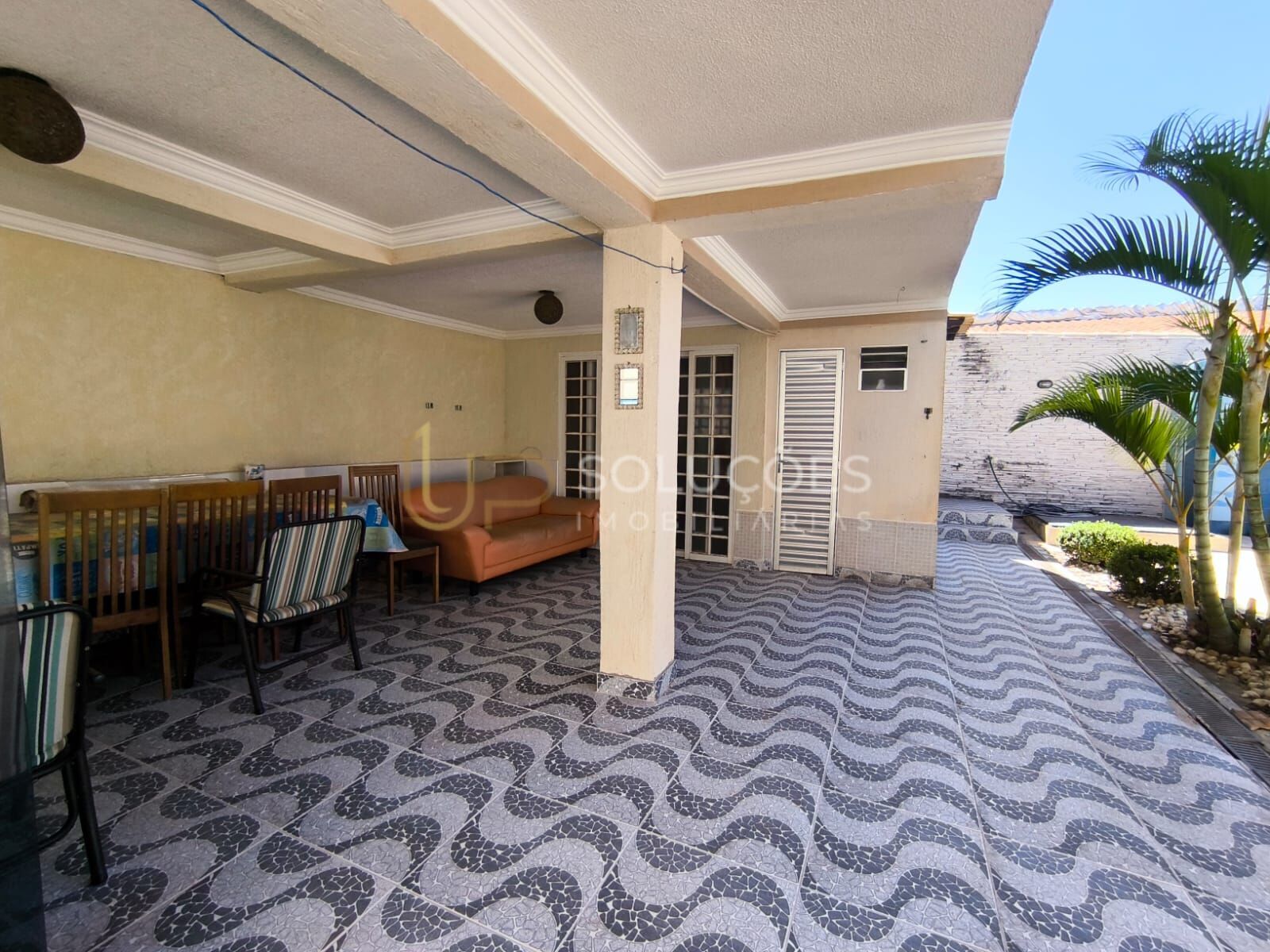 Casa de Condomínio à venda com 3 quartos, 348m² - Foto 2