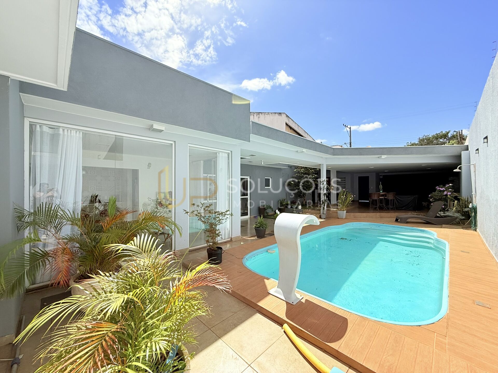 Casa, 3 quartos, 252 m² - Foto 32