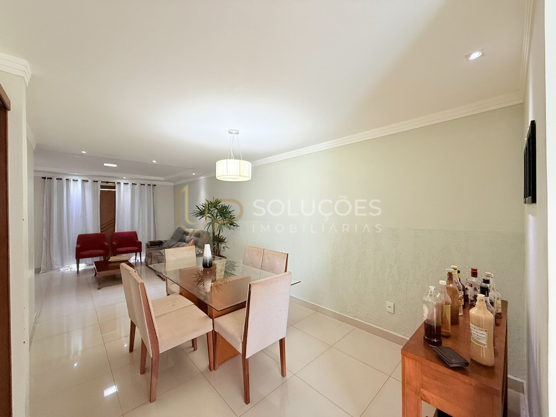 Casa, 3 quartos, 252 m² - Foto 4