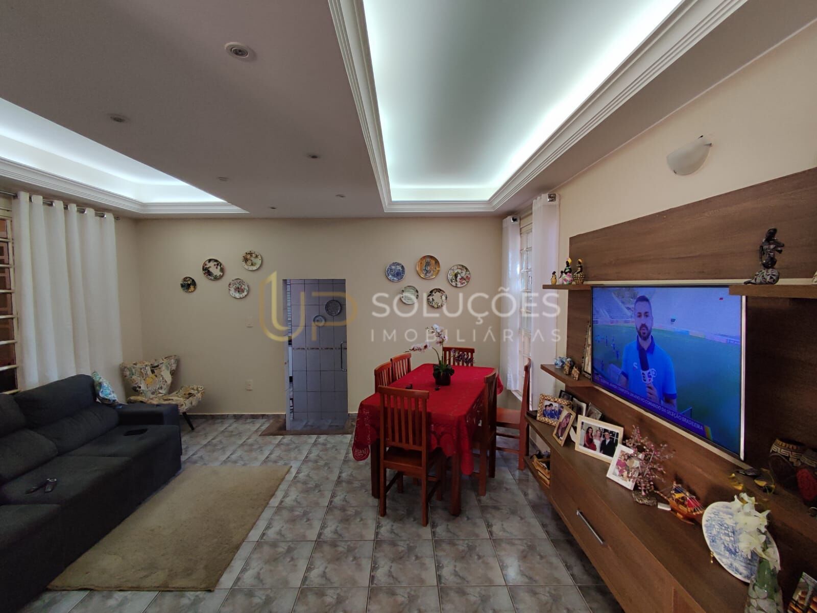 Casa, 4 quartos, 266 m² - Foto 3