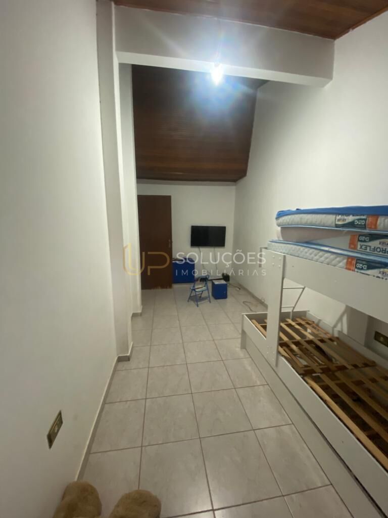 Casa, 6 quartos, 260 m² - Foto 13