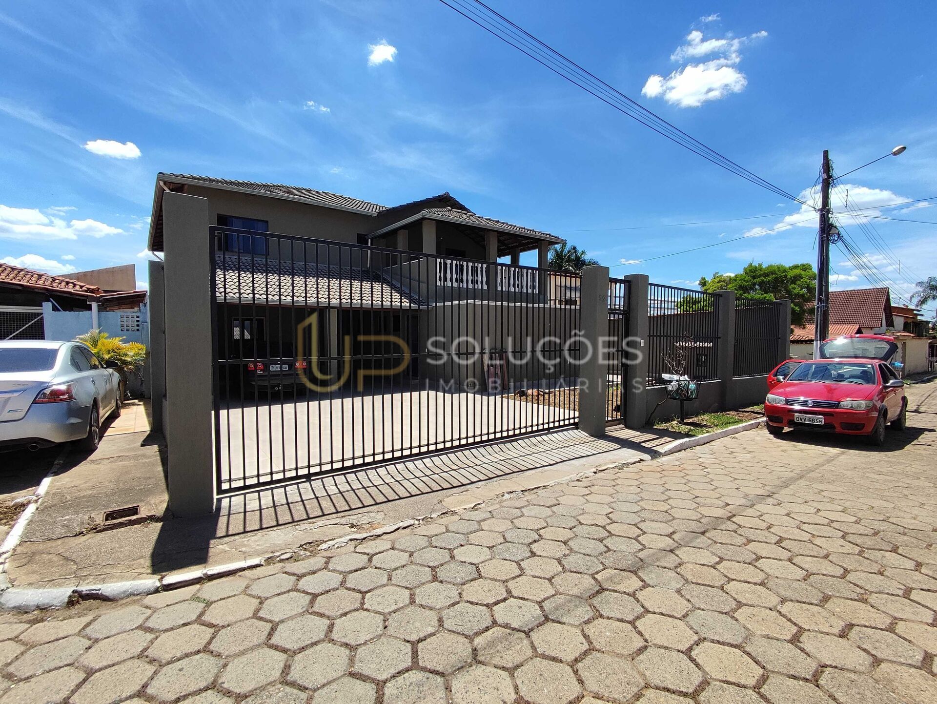 Sobrado, 3 quartos, 400 m² - Foto 1