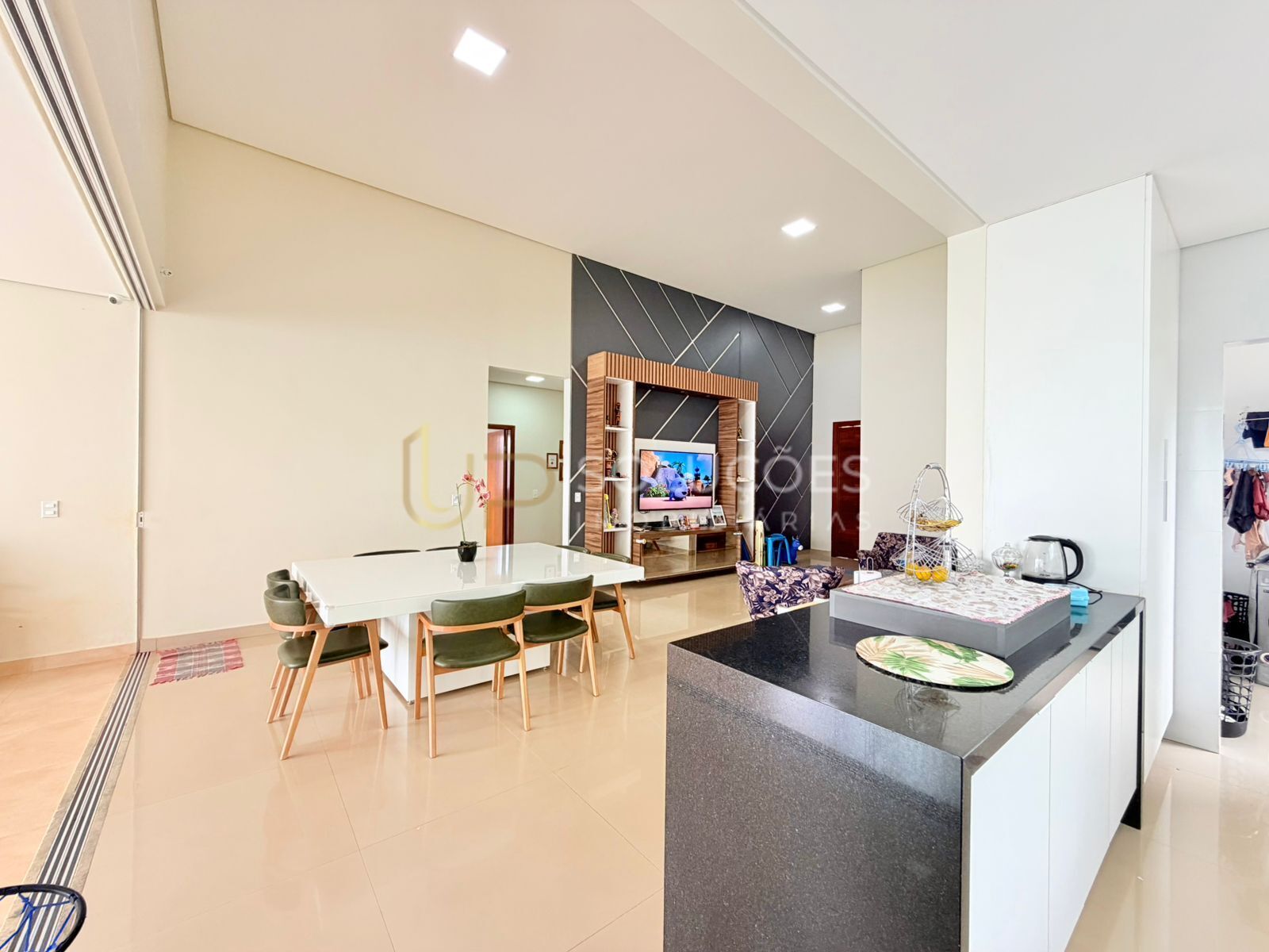 Casa, 3 quartos, 204 m² - Foto 11