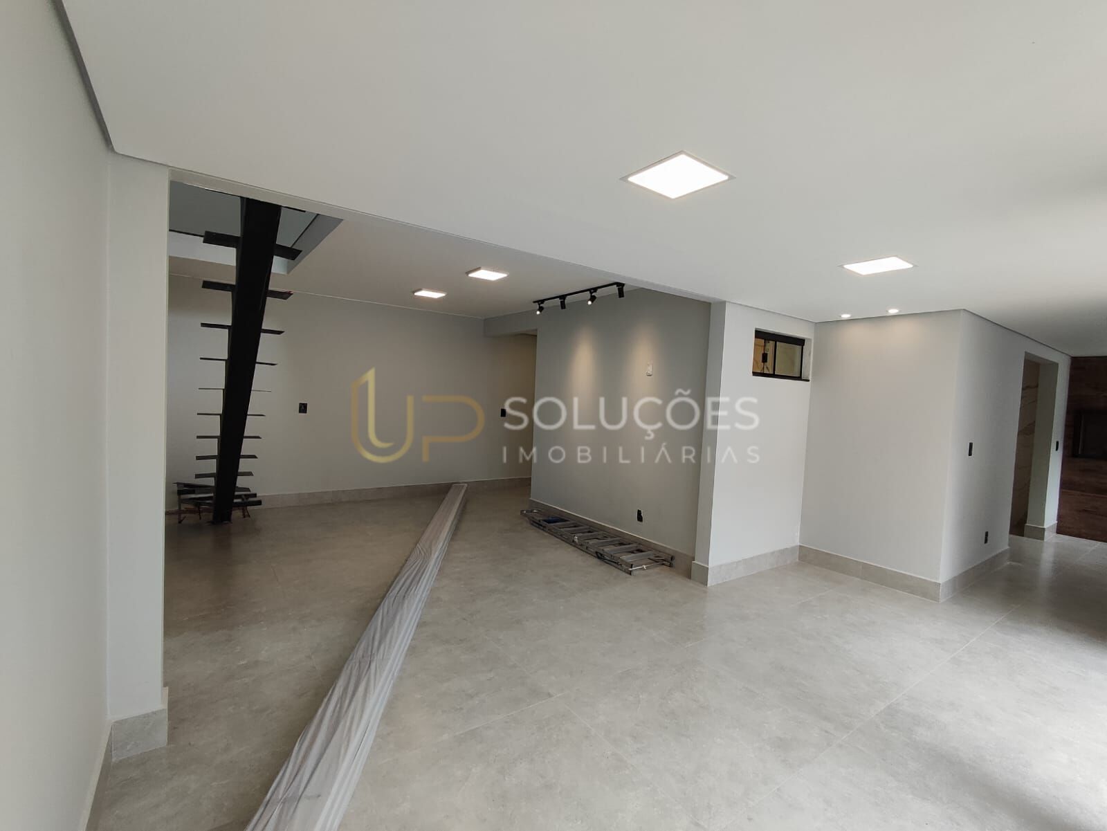 Casa, 3 quartos, 270 m² - Foto 6
