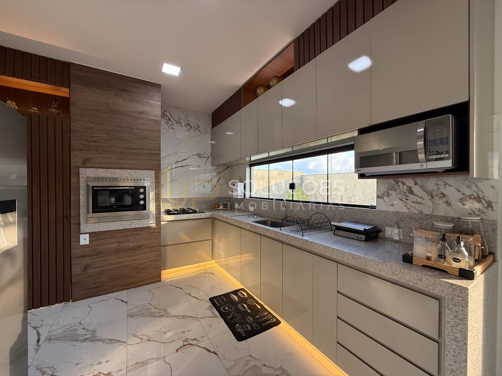 Casa de Condomínio à venda com 3 quartos, 290m² - Foto 13