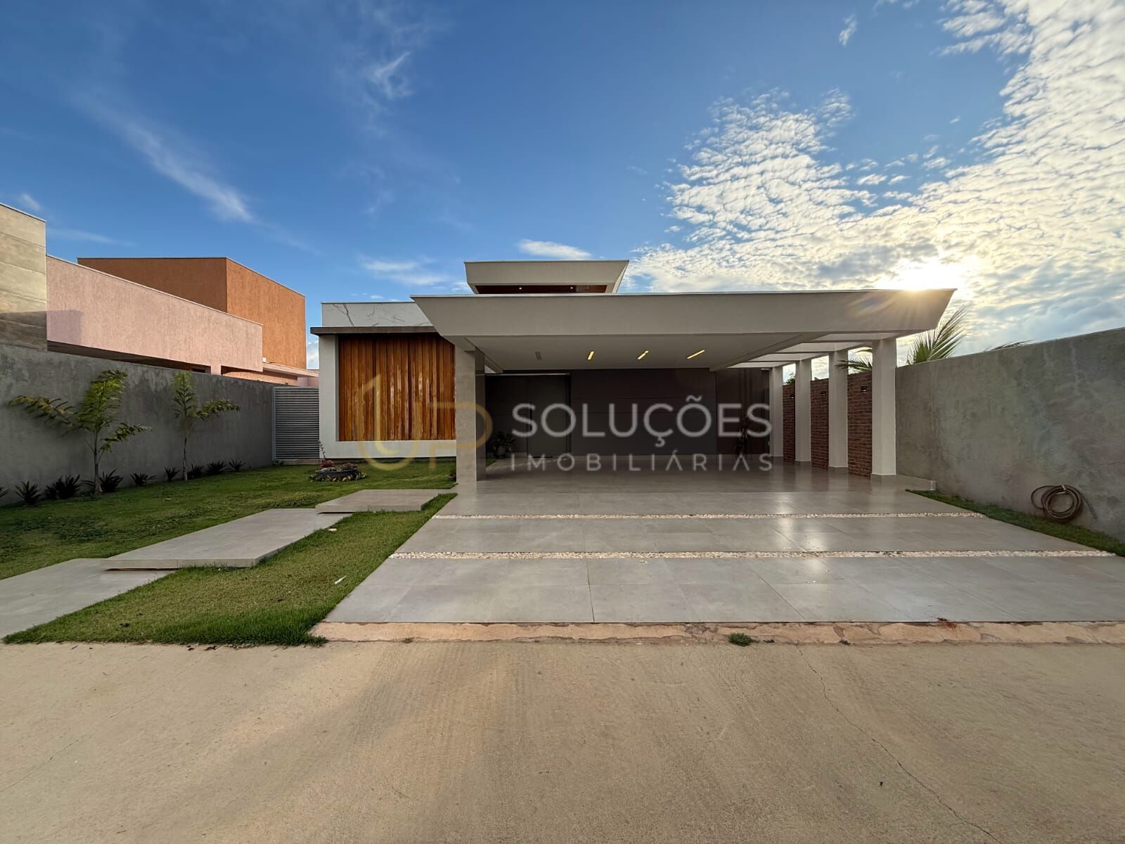 Casa de Condomínio à venda com 3 quartos, 290m² - Foto 5