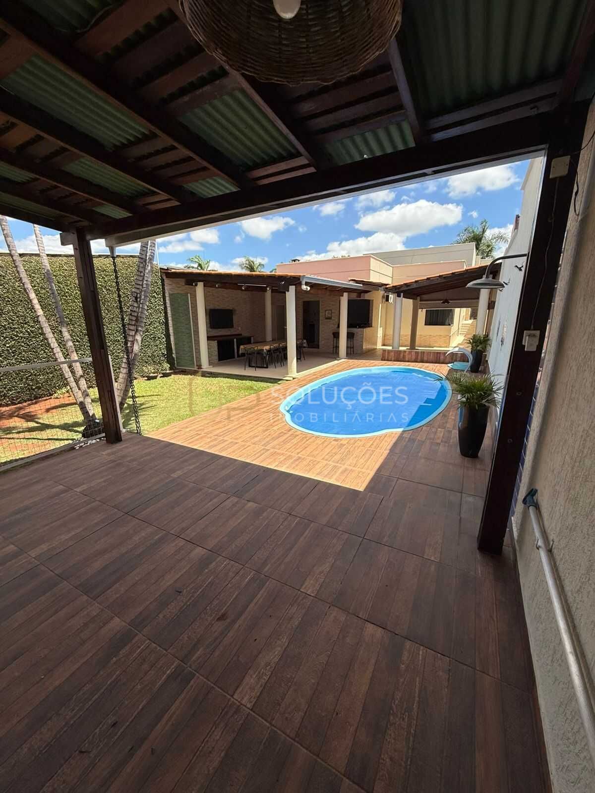 Casa, 2 quartos, 153 m² - Foto 1