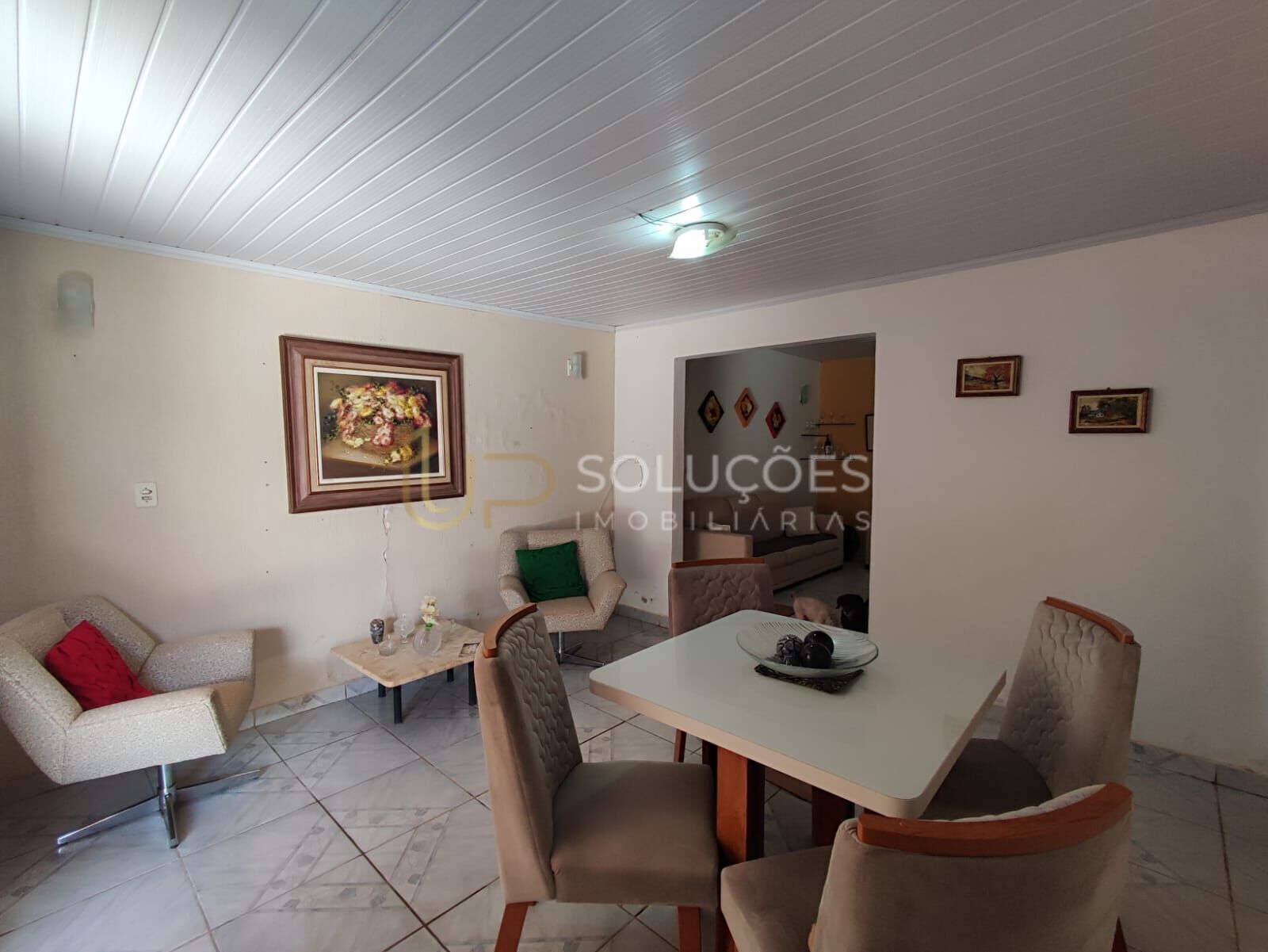 Casa, 3 quartos, 210 m² - Foto 1