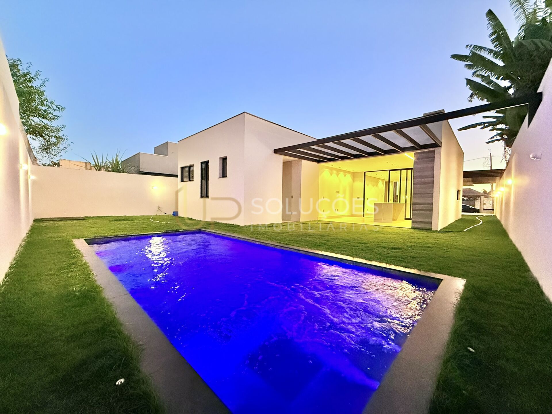 Casa de Condomínio à venda com 4 quartos, 219m² - Foto 24