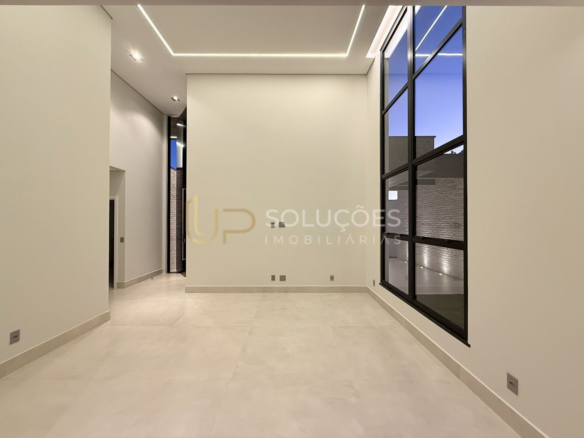 Casa de Condomínio à venda com 4 quartos, 219m² - Foto 9