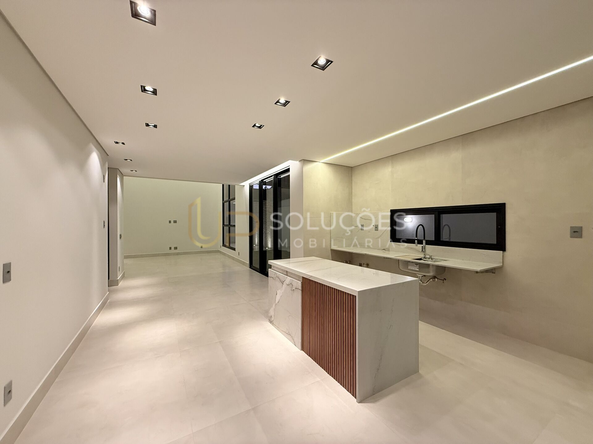 Casa de Condomínio à venda com 4 quartos, 219m² - Foto 11