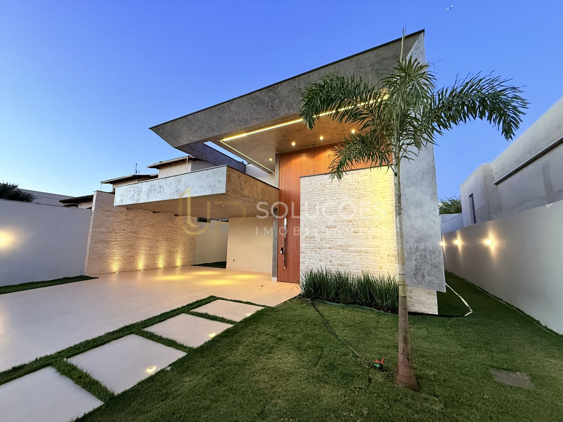 Casa de Condomínio à venda com 4 quartos, 219m² - Foto 4