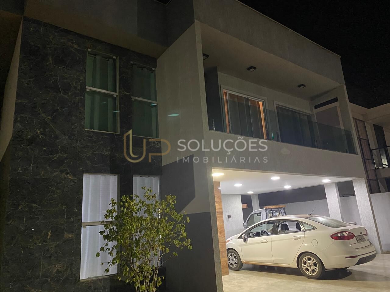 Casa, 4 quartos, 360 m² - Foto 1