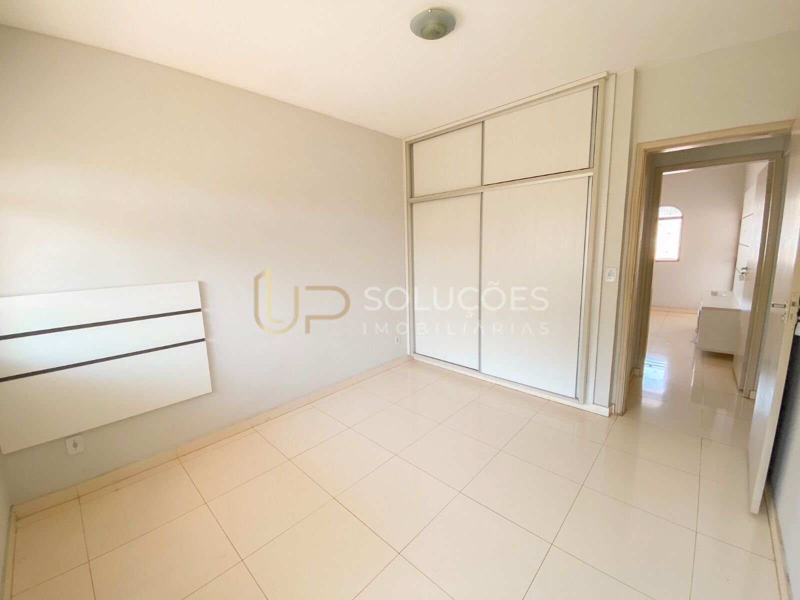 Casa, 5 quartos, 239 m² - Foto 10