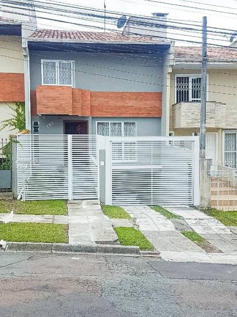 Casa à venda com 3 quartos, 192m² - Foto 1