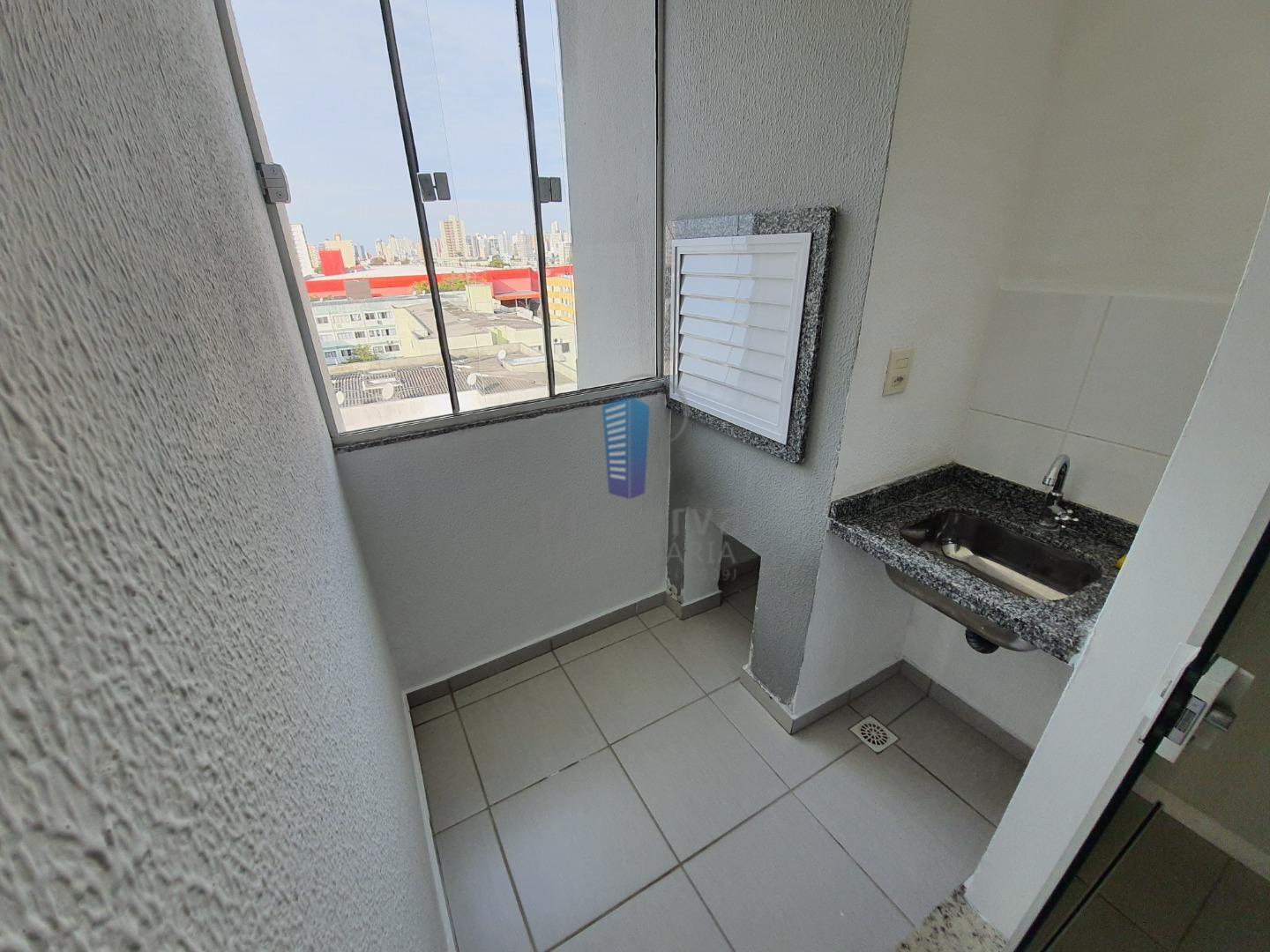 Apartamento para alugar com 2 quartos, 62m² - Foto 4