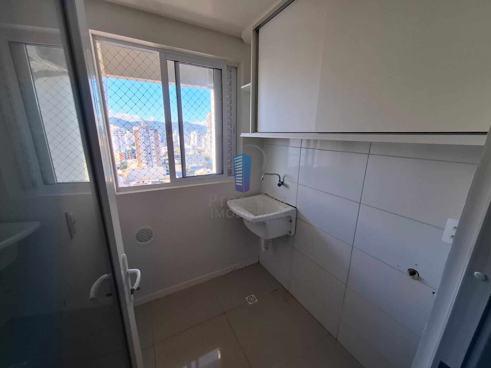 Apartamento para alugar com 2 quartos, 74m² - Foto 8