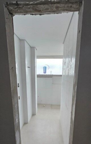 Apartamento à venda com 2 quartos, 75m² - Foto 22