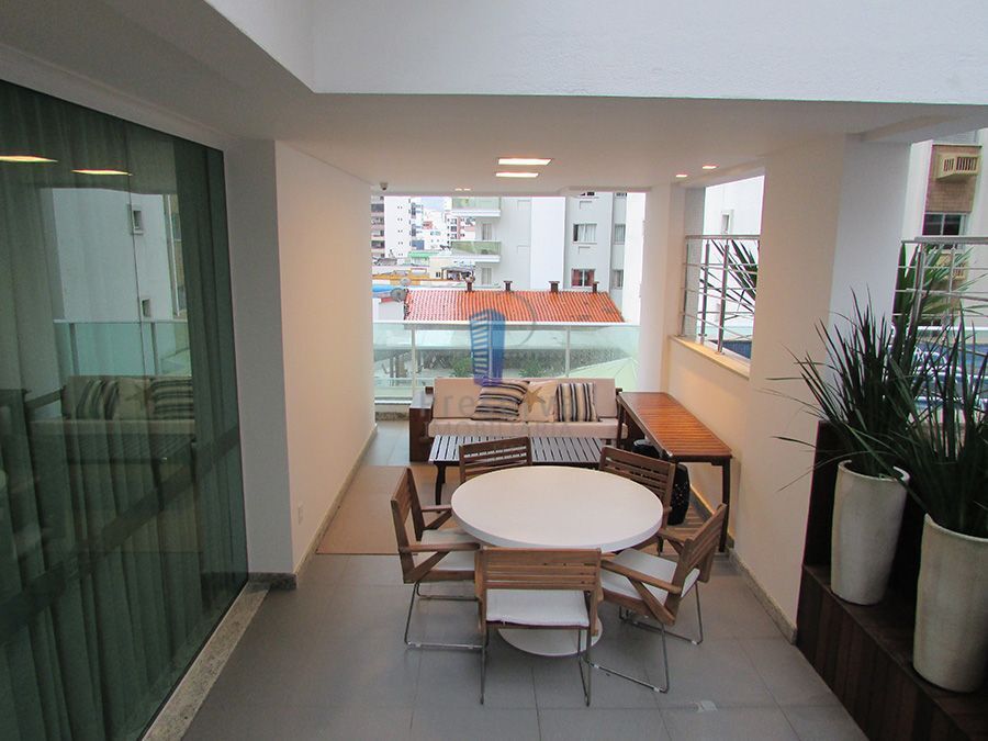 Apartamento à venda com 3 quartos, 128m² - Foto 8