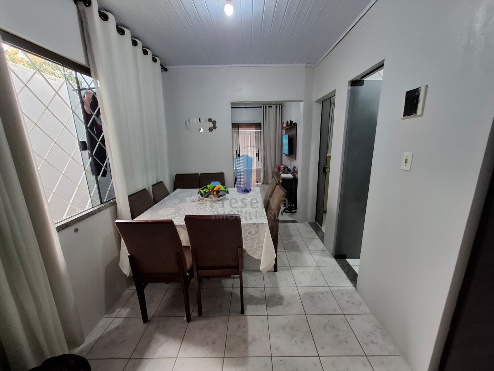 Casa à venda com 2 quartos, 47m² - Foto 3