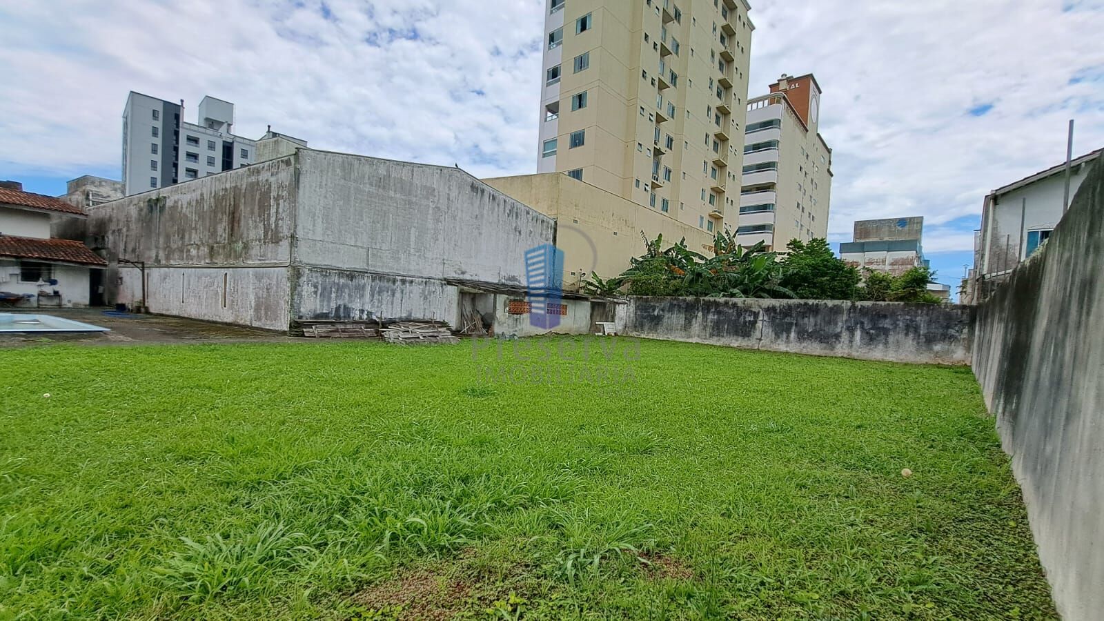 Sobrado à venda com 4 quartos, 350m² - Foto 15