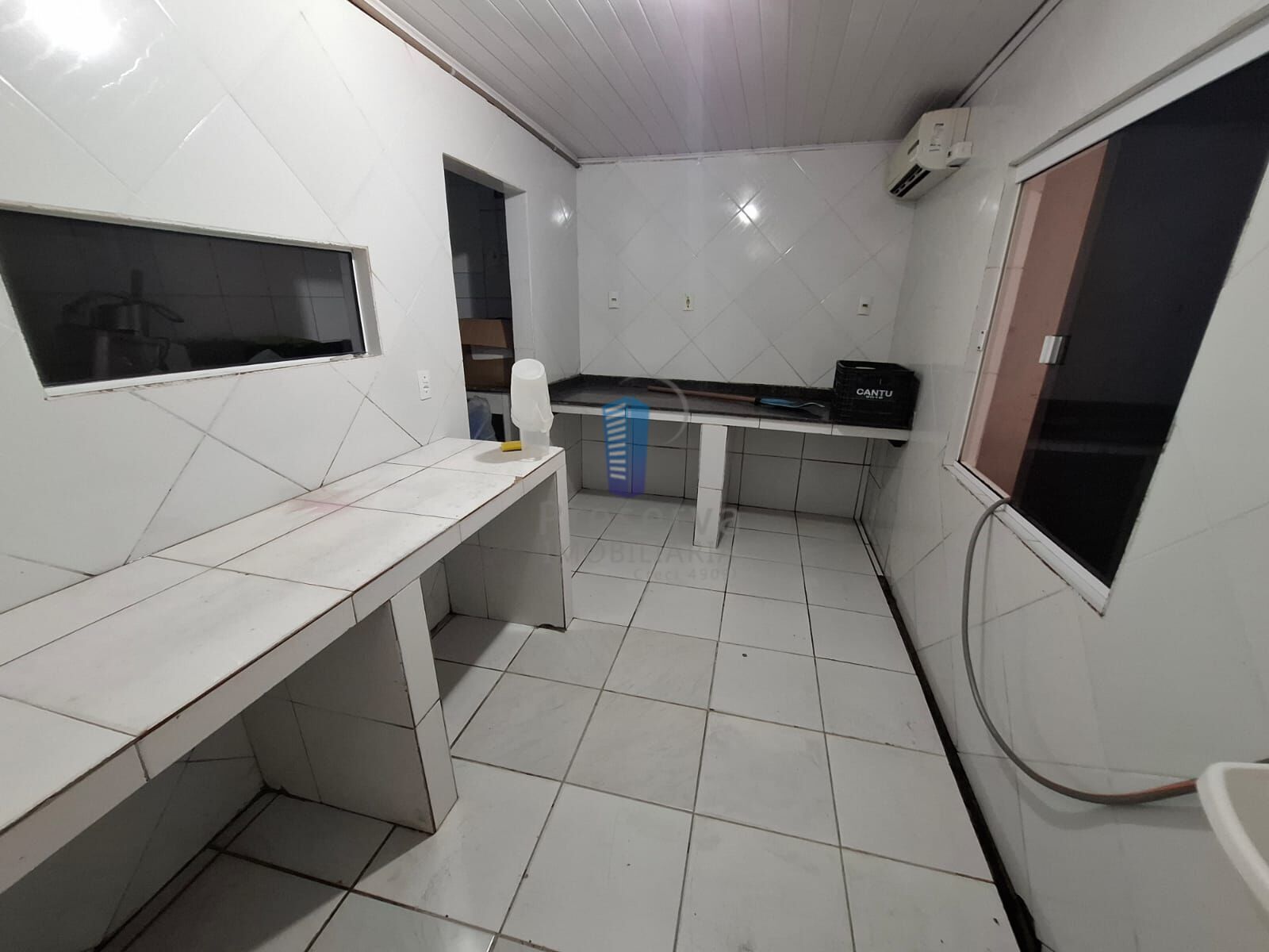 Depósito-Galpão-Armazém à venda, 270m² - Foto 2