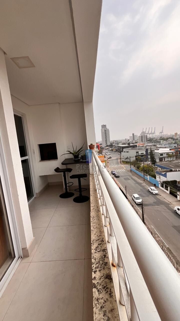 Apartamento à venda com 2 quartos, 62m² - Foto 4