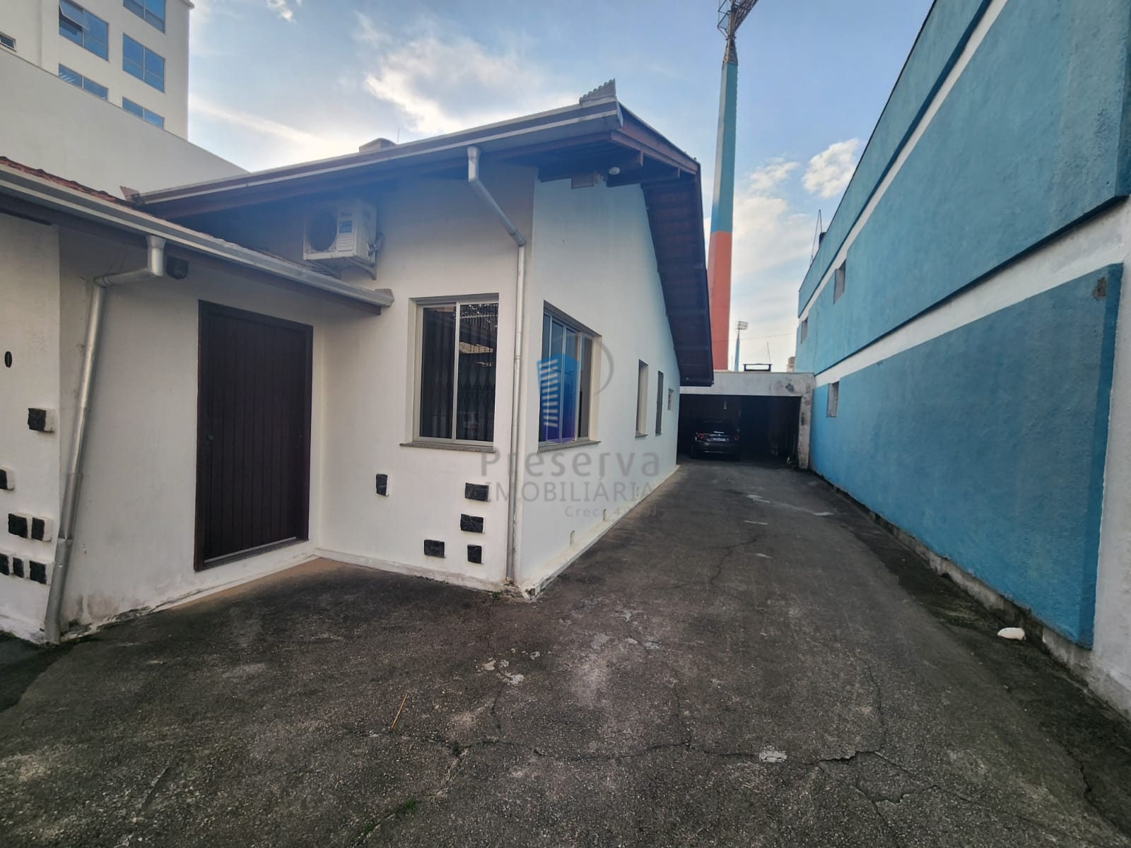 Casa para alugar com 4 quartos, 148m² - Foto 2