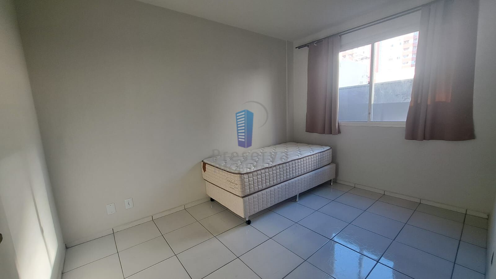 Apartamento para alugar com 2 quartos, 90m² - Foto 4