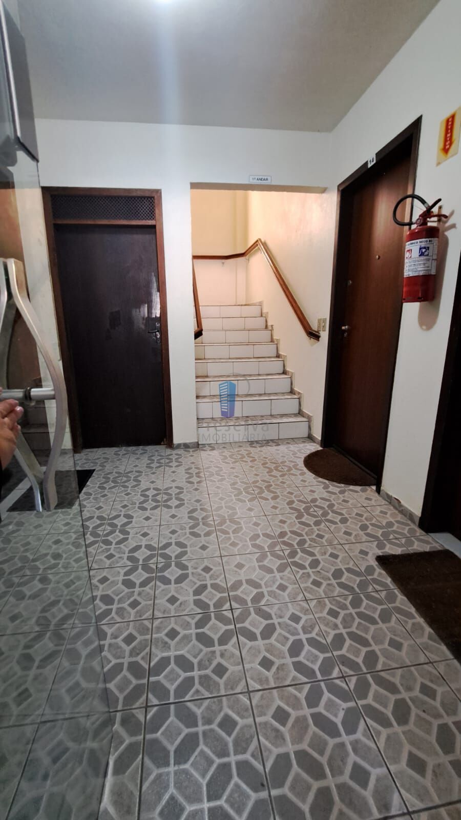 Apartamento à venda com 2 quartos, 60m² - Foto 11