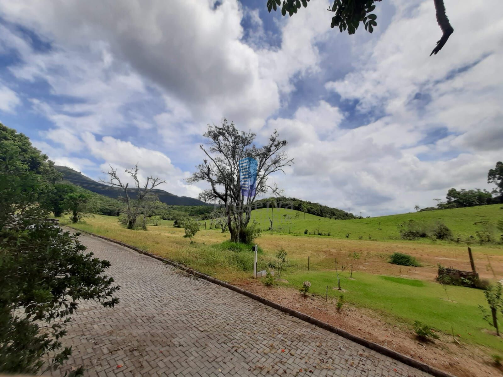 Terreno, 2040 m² - Foto 2