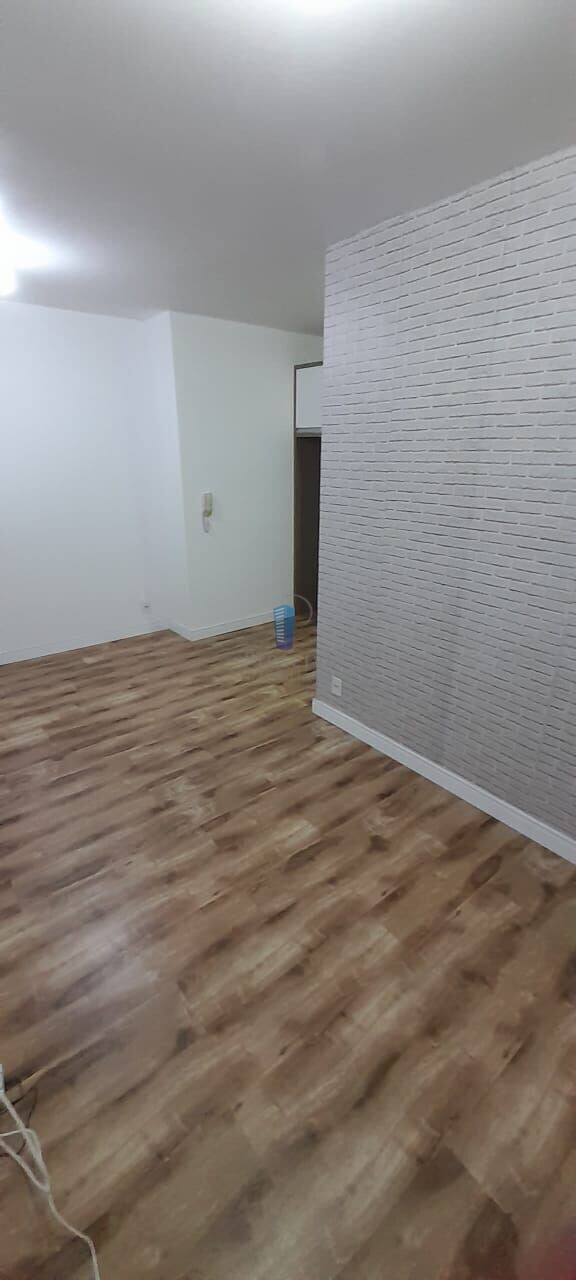 Apartamento para alugar com 2 quartos, 55m² - Foto 7