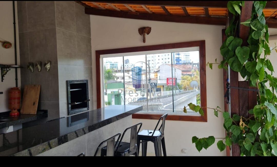 Conjunto Comercial-Sala para alugar com 3 quartos, 140m² - Foto 10