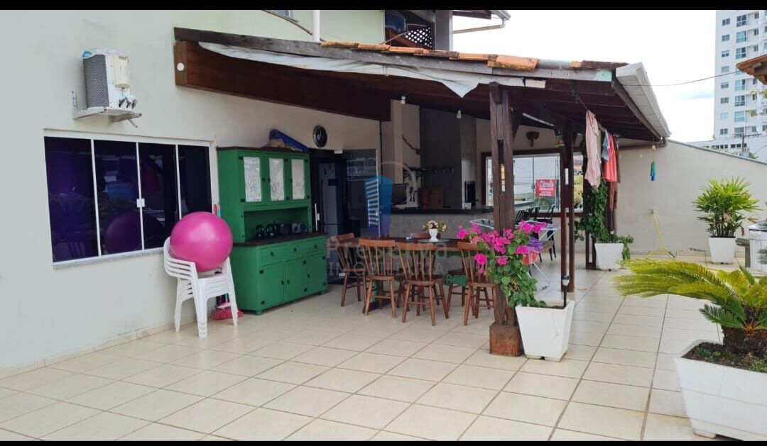 Conjunto Comercial-Sala para alugar com 3 quartos, 140m² - Foto 5