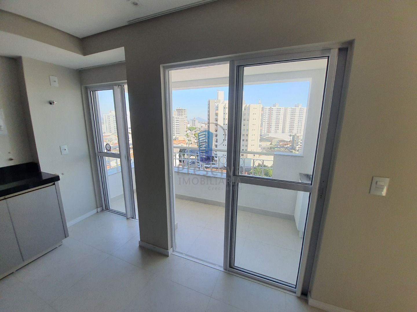 Apartamento para alugar com 2 quartos, 57m² - Foto 6