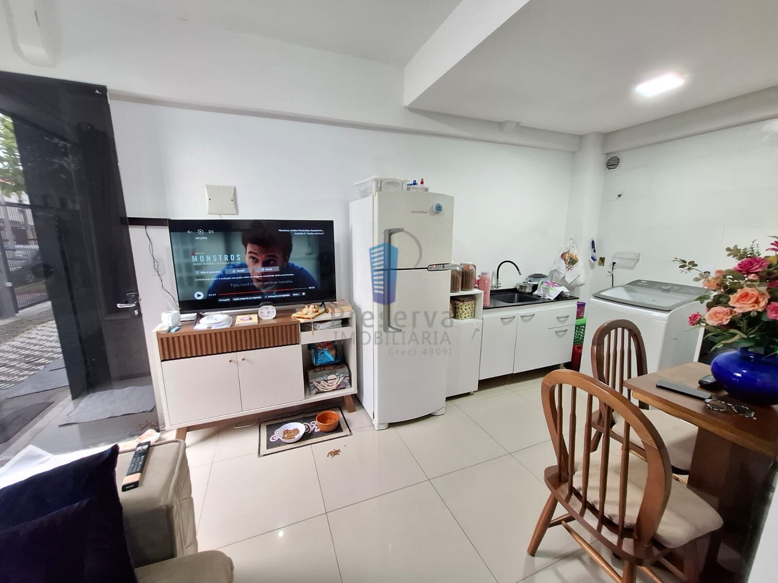 Apartamento à venda com 1 quarto, 36m² - Foto 2