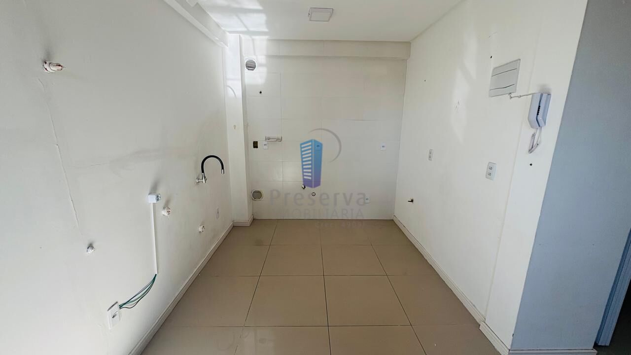 Apartamento à venda com 1 quarto, 36m² - Foto 2