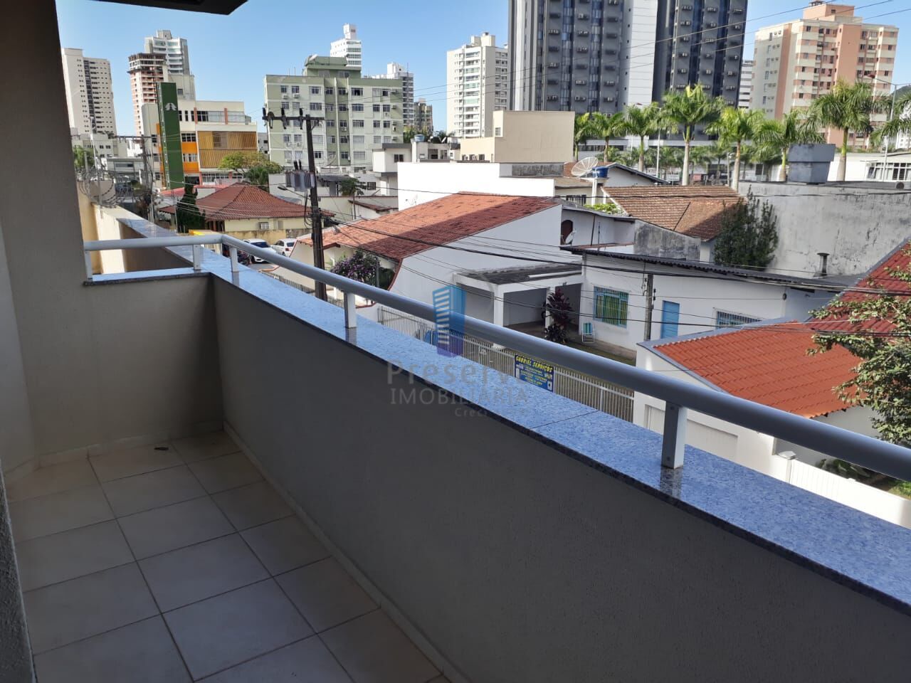 Apartamento para alugar com 2 quartos, 75m² - Foto 10