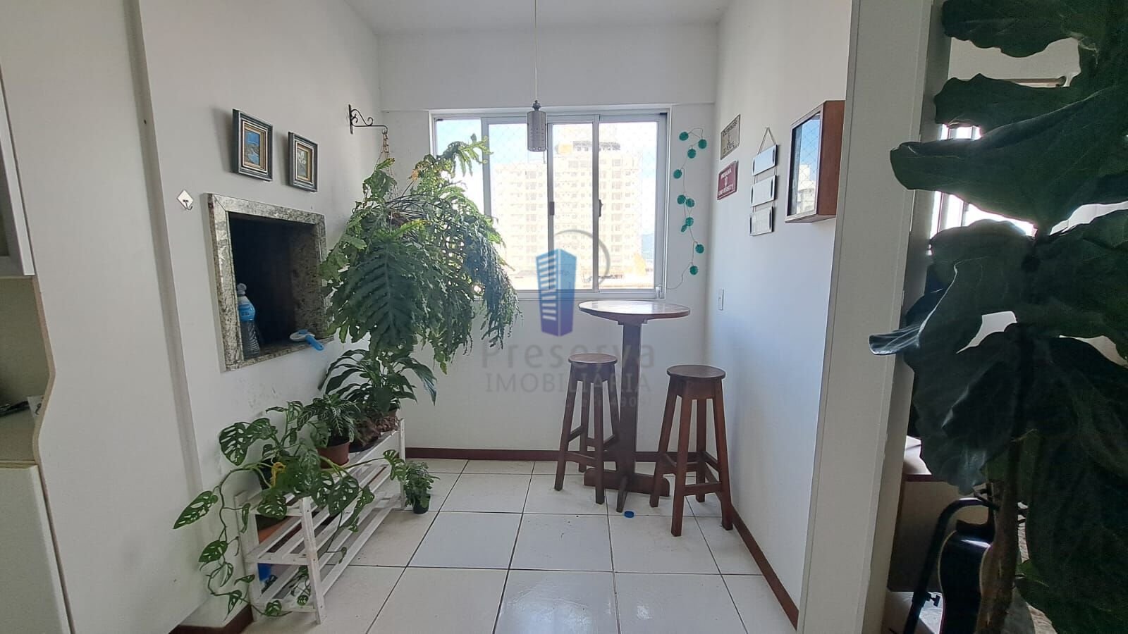 Apartamento à venda com 2 quartos, 68m² - Foto 3