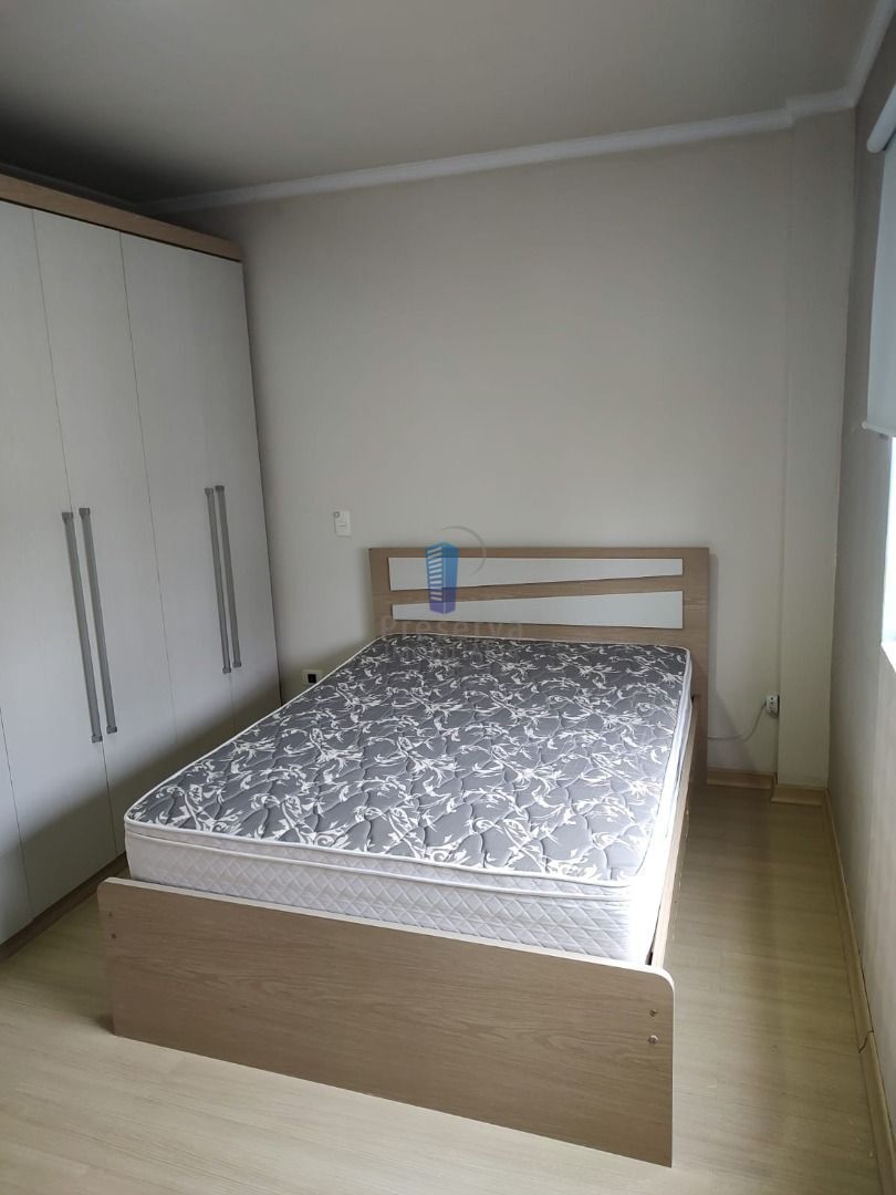 Apartamento à venda com 2 quartos, 76m² - Foto 14