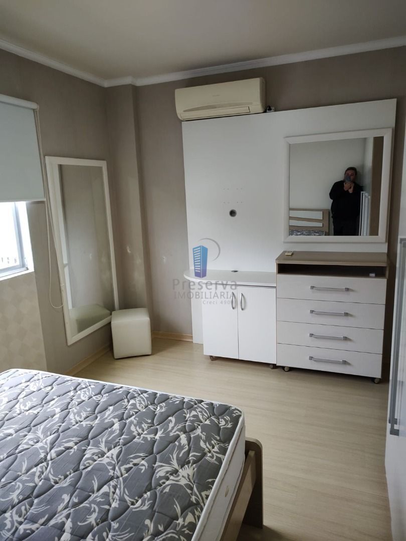 Apartamento à venda com 2 quartos, 76m² - Foto 3