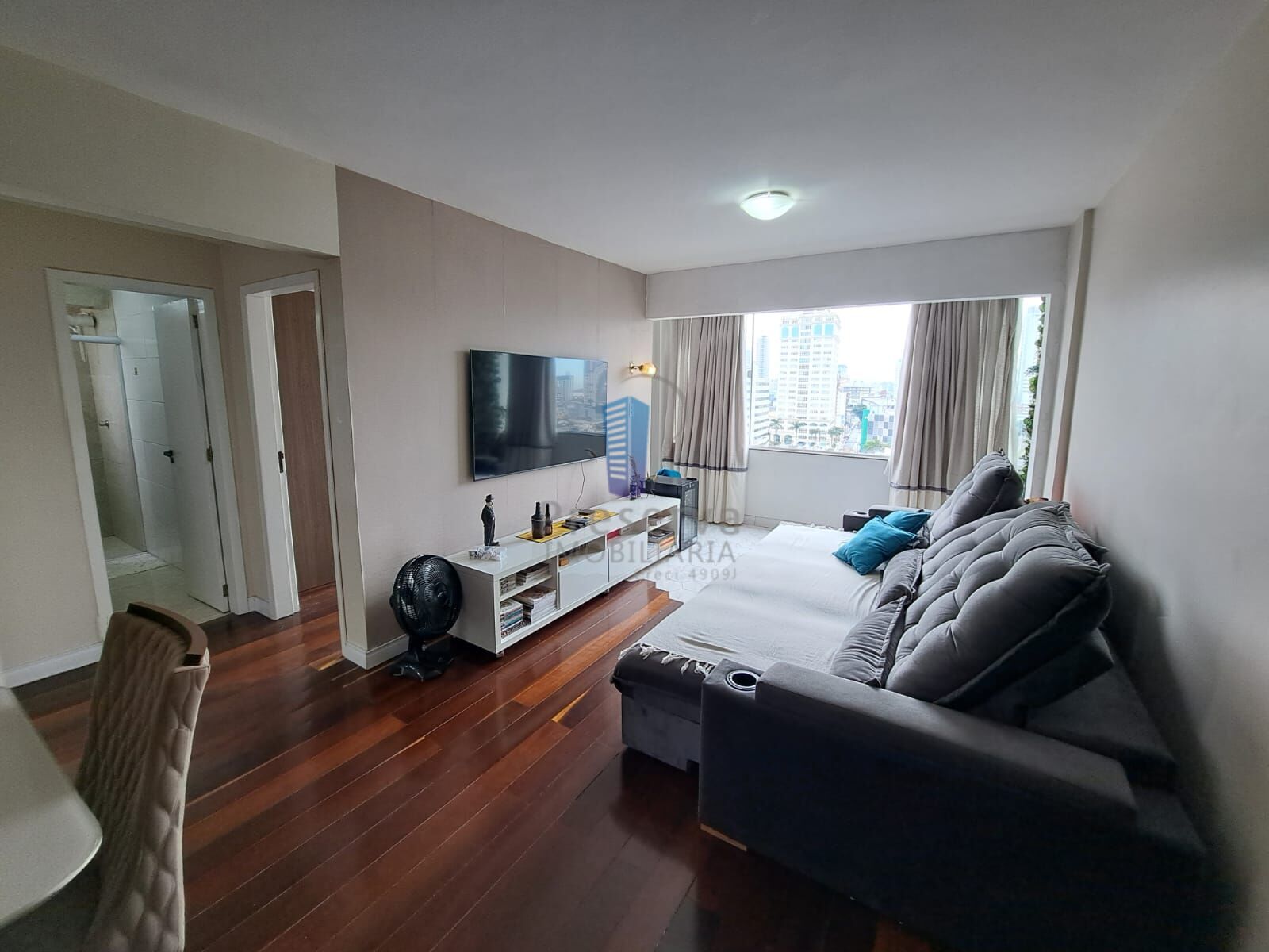 Apartamento à venda com 2 quartos, 77m² - Foto 9