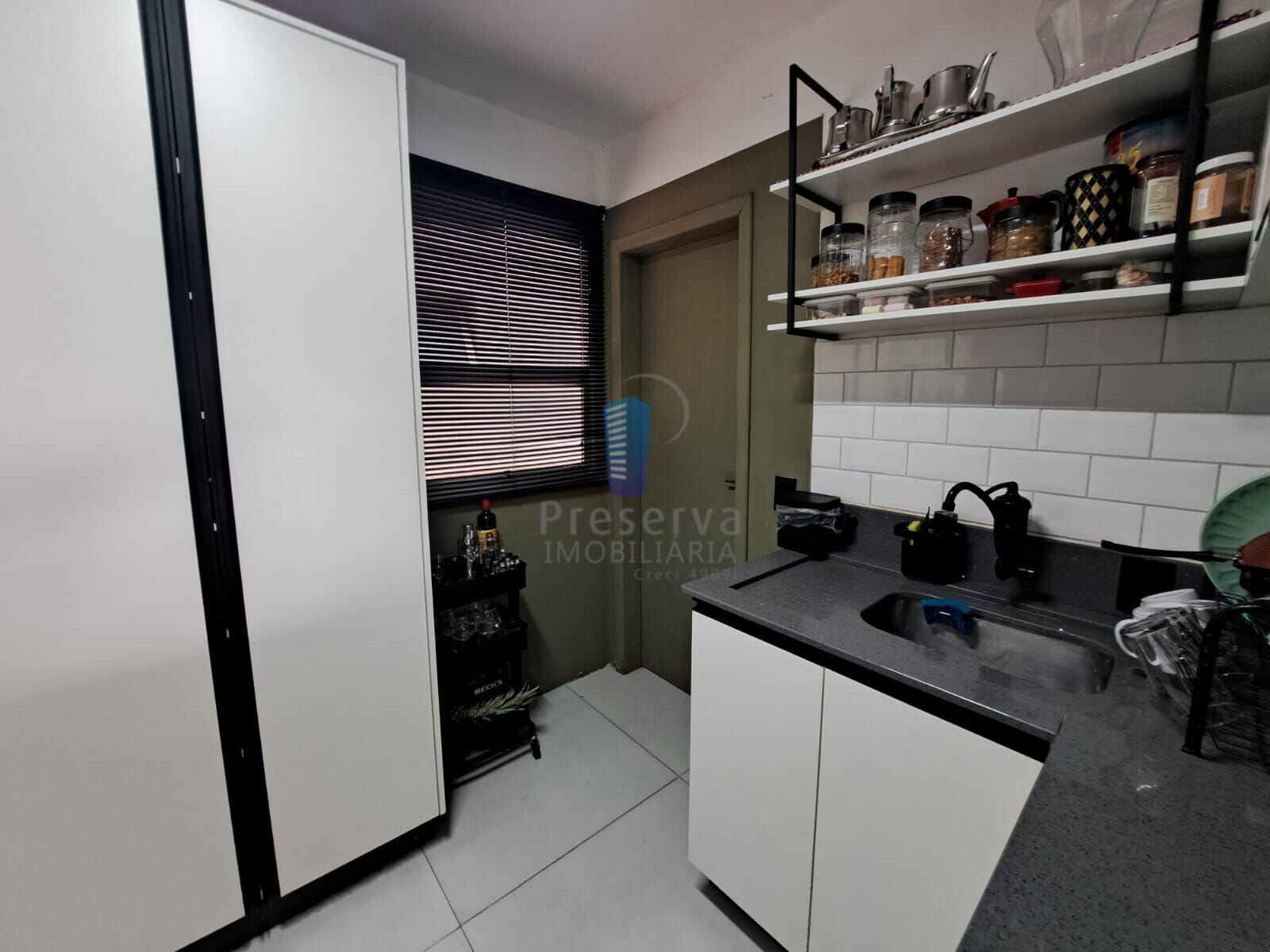 Apartamento à venda com 2 quartos, 77m² - Foto 13